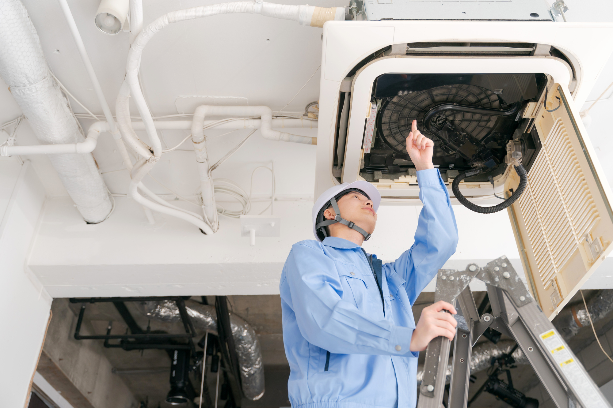 業務用エアコン清掃・交換